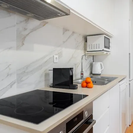 Whome Riverside View Premium W/ Ac & Terrace Apartment *