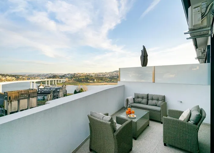 Whome Riverside View Premium W/ Ac & Terrace * Oporto