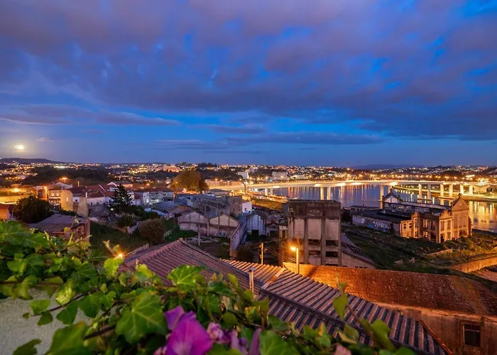 Whome Riverside View Premium W/ Ac & Terrace