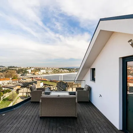 Whome Riverside View Premium W/ Ac & Terrace Appartement